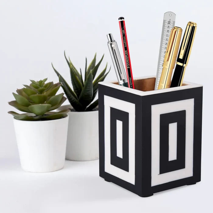 Concentric Resin Inlay Desk Organizer | Black & White | 3x4"