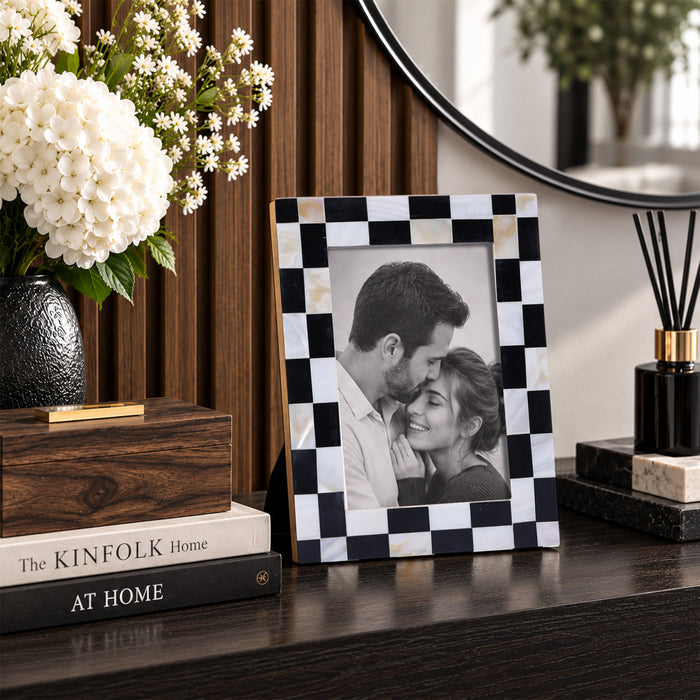 Checkerboard Mother of Pearl & Resin Picture Frames | 4x6 & 5x7