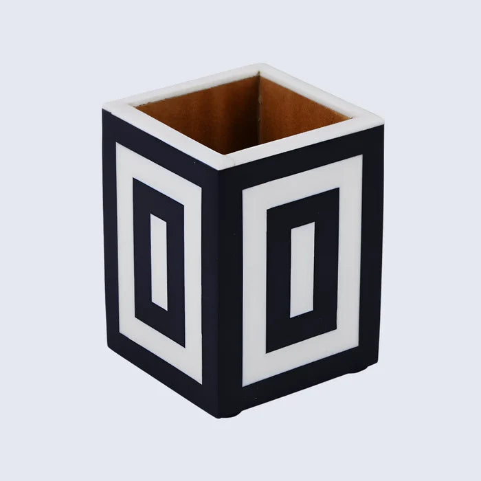 Handmade Concentric Resin Inlay Desk Organizer - Black & White - 3x4"