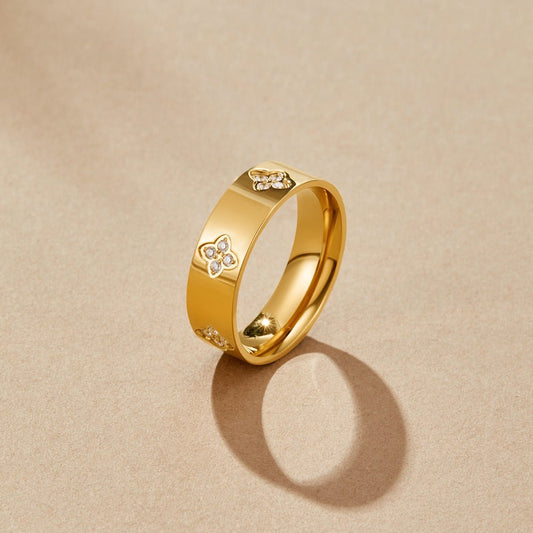 Gold Crystal Clover Band Ring