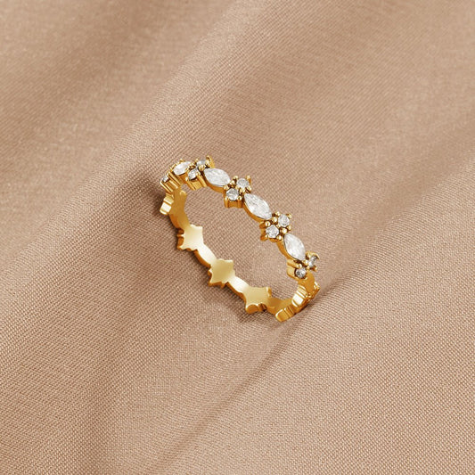 Luxe Crystal Gold Ring