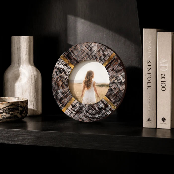 Picture Frames Round Shaped Classic Horn & Brass Inlay, 4" x 4"