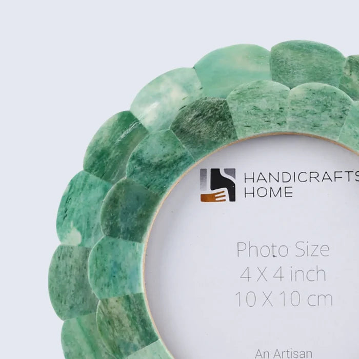 Scalloped Picture Frame | Green Bone Inlay | 4 In Round Photo Frame