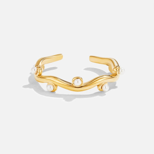 Wavey Pearl 18K Gold Ring